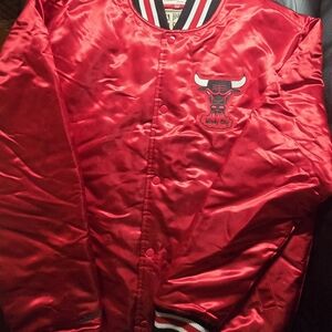 Chicago Bulls Mitchell & Ness Satin Varsity Jacket Adult Size XLHardwood Classic